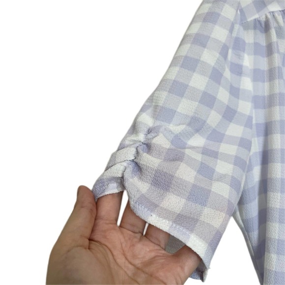 Charlie Holiday Juniper Wrap Tie Top in Lilac Gingham Size 4 - Picture 5 of 8